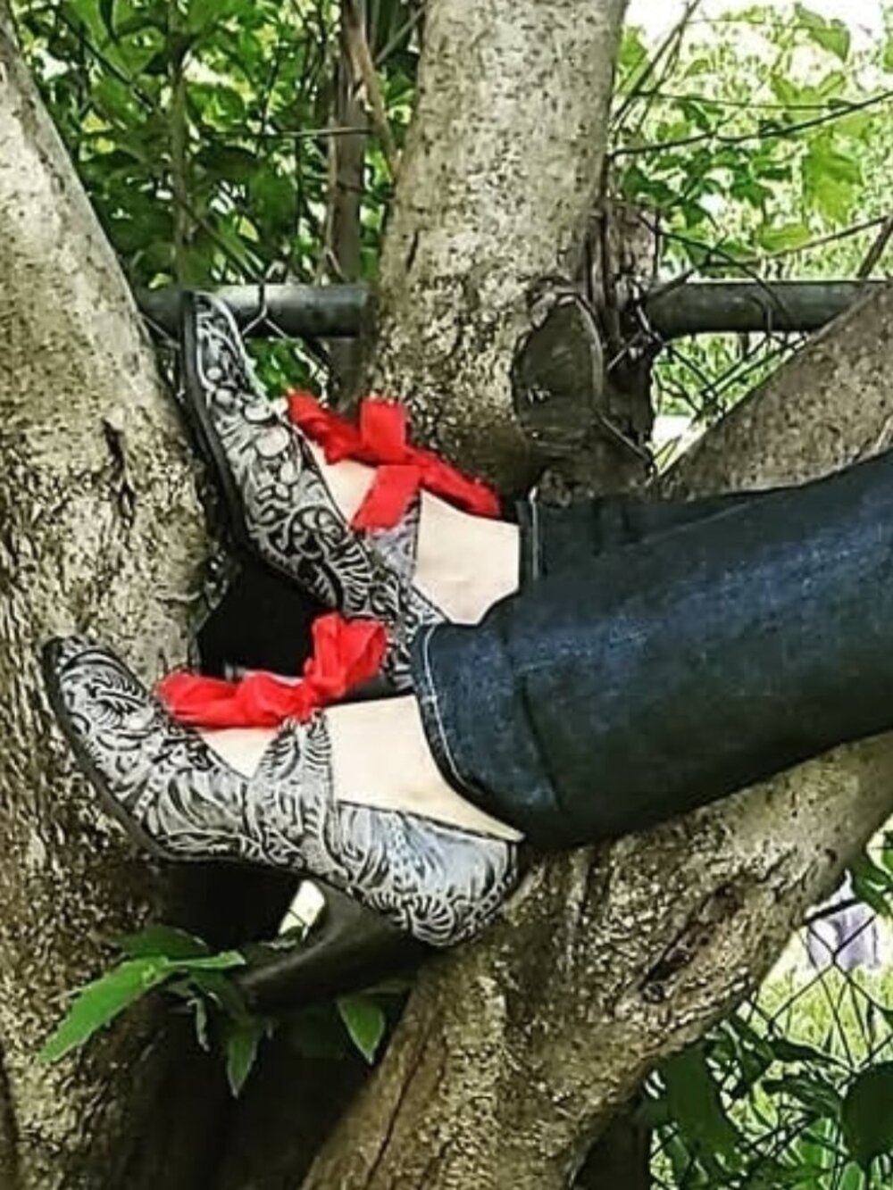 Fluevog Romance Scarlet  Gray Size 10